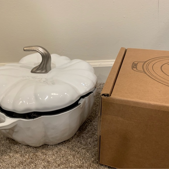 Staub 3.5qt pumpkin cocotte white - Picture 1 of 1